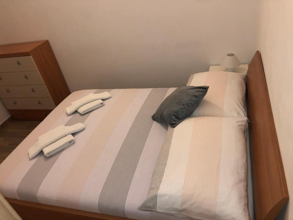 Apartmani Ivana Cres Exteriér fotografie