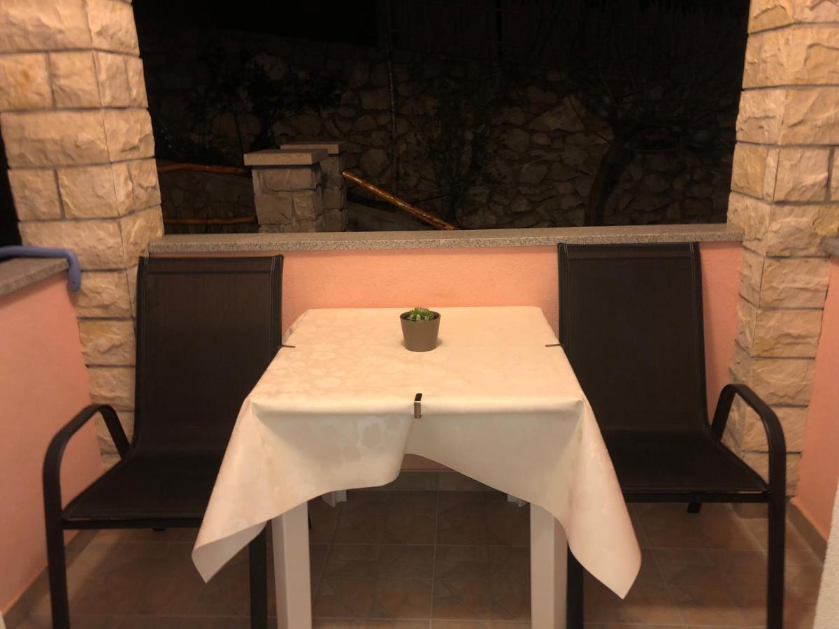 Apartmani Ivana Cres Exteriér fotografie