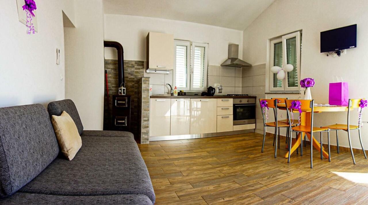 Apartmani Ivana Cres Exteriér fotografie